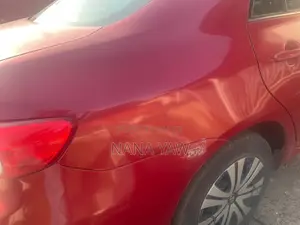 Toyota Corolla LE Special Edition 4dr Sedan (1.8L 4cyl 4A) 2013 Red