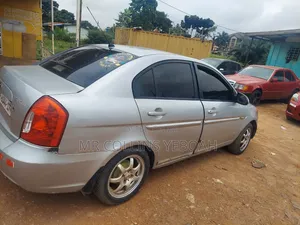 Hyundai Accent GS Automatic 2010 Silver