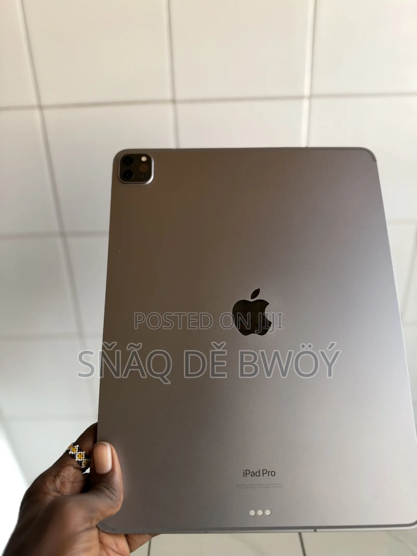 Apple iPad Pro (2022) 1 TB Gray