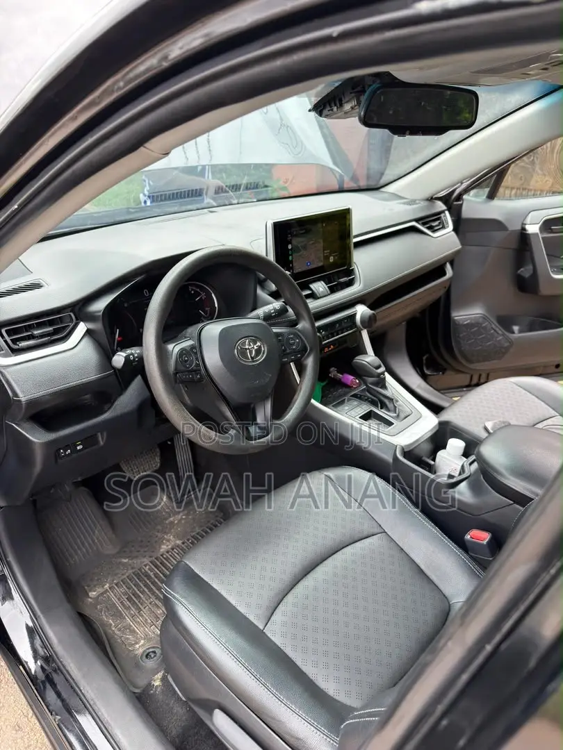 Toyota RAV4 2023 Blue