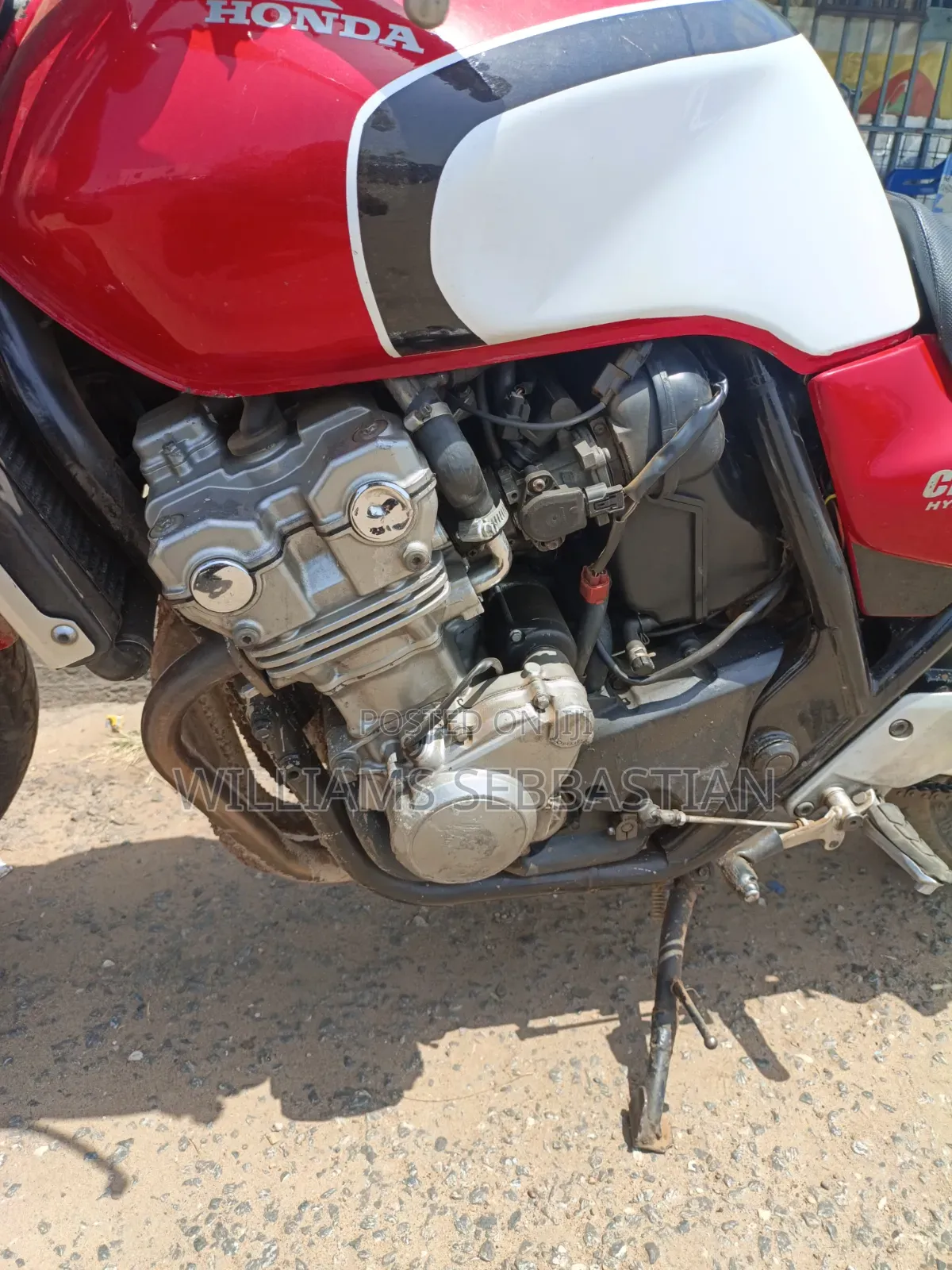 Honda Super Hawk 2022 Red