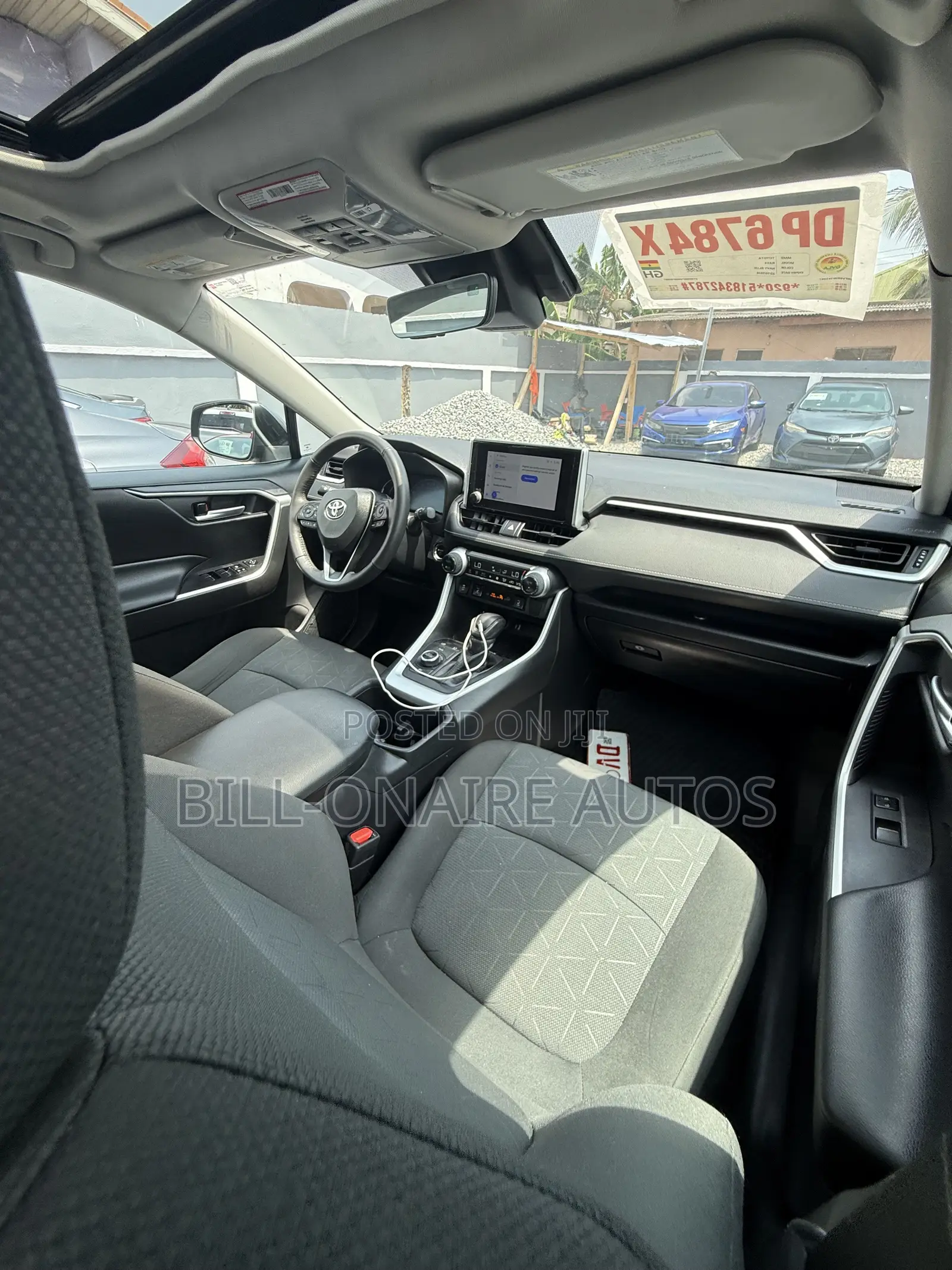 Toyota RAV4 XLE AWD 2024 Gray