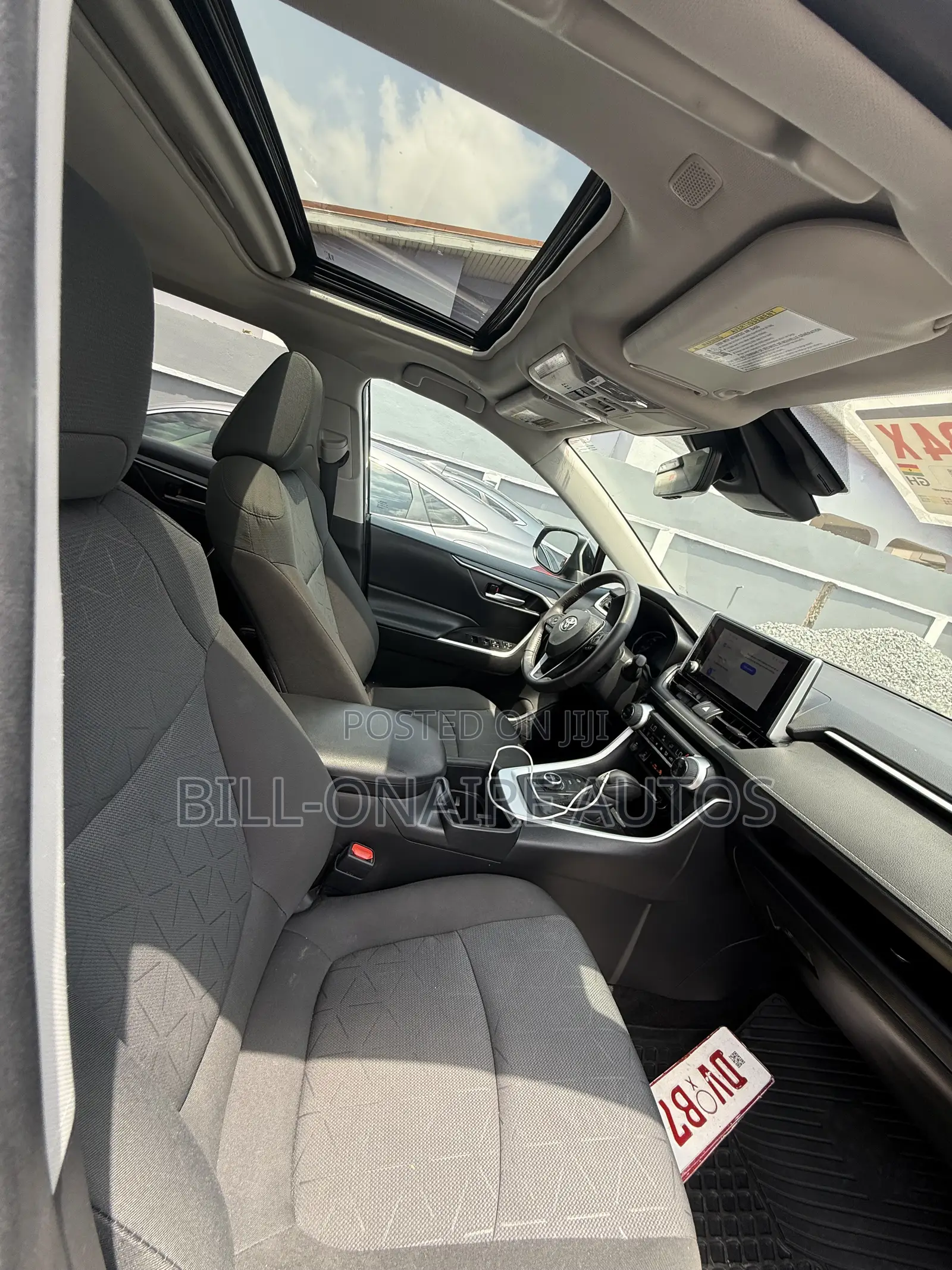 Toyota RAV4 XLE AWD 2024 Gray