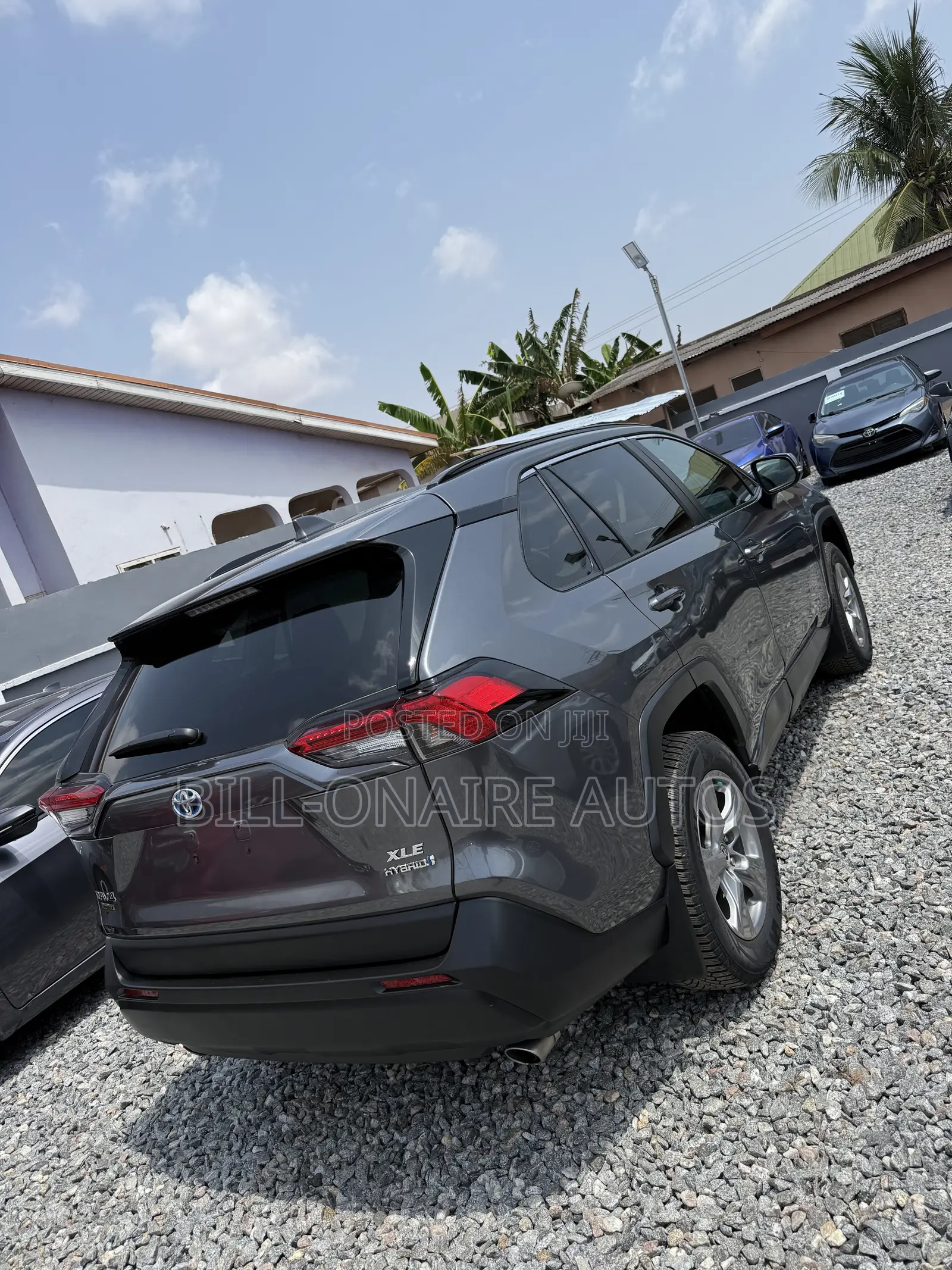 Toyota RAV4 XLE AWD 2024 Gray