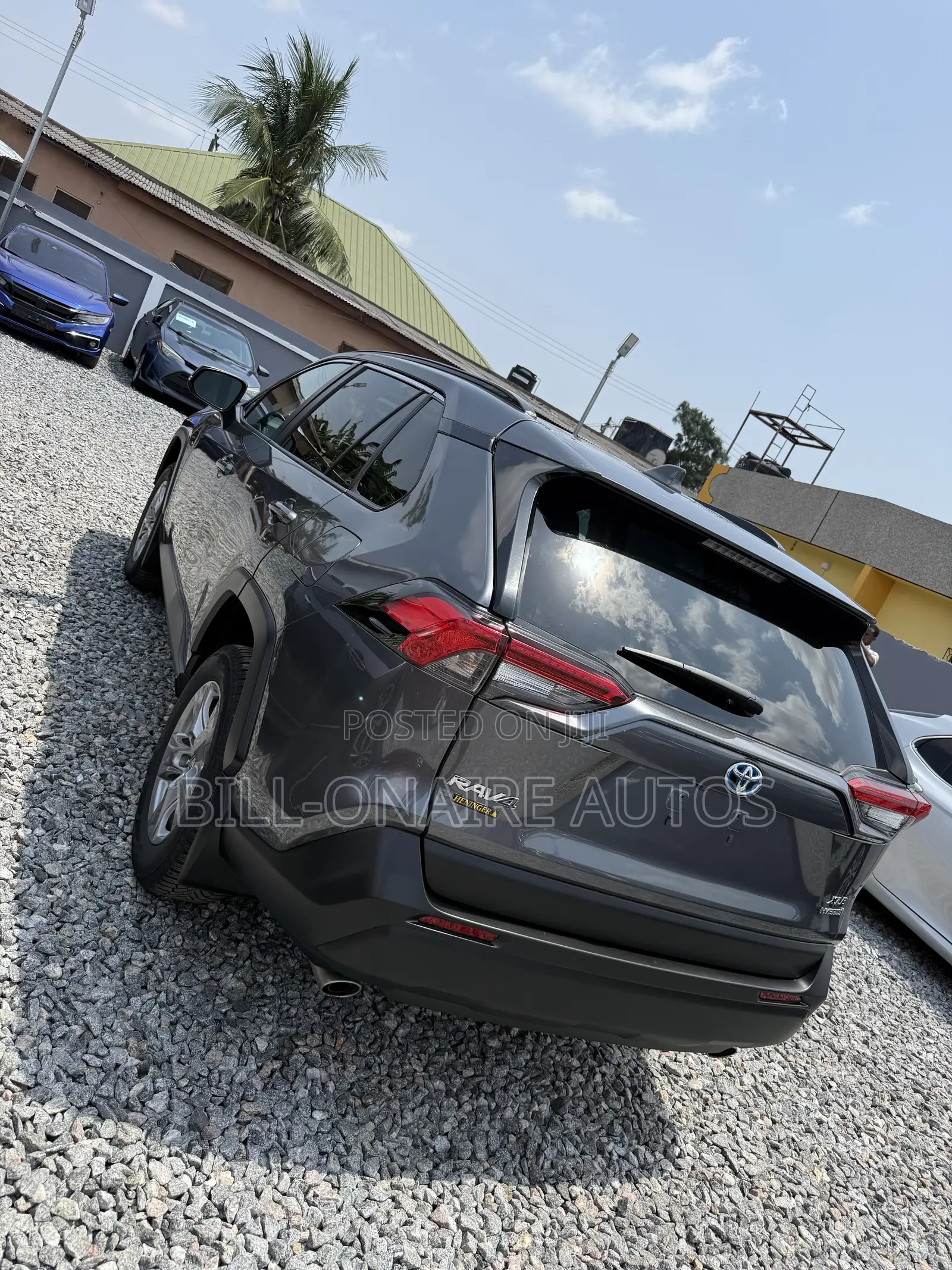 Toyota RAV4 XLE AWD 2024 Gray