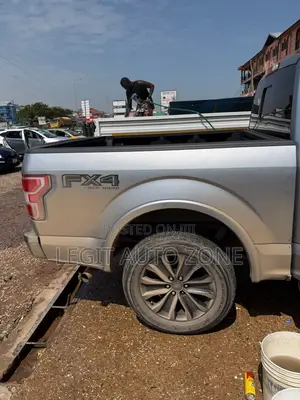 Ford F150 2016,2019,2018,2017,2020,Retractable Bucket Cover Available