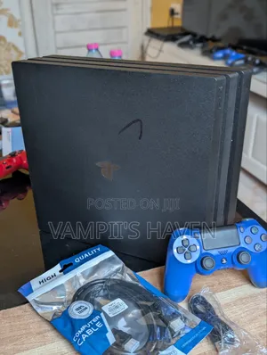 PS4 PRO 1TB Jailbroken (14 Games)