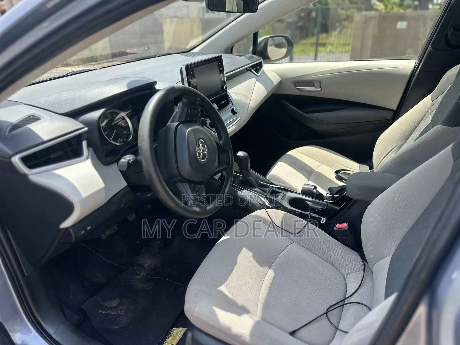 Toyota Corolla LE 2021 Gray