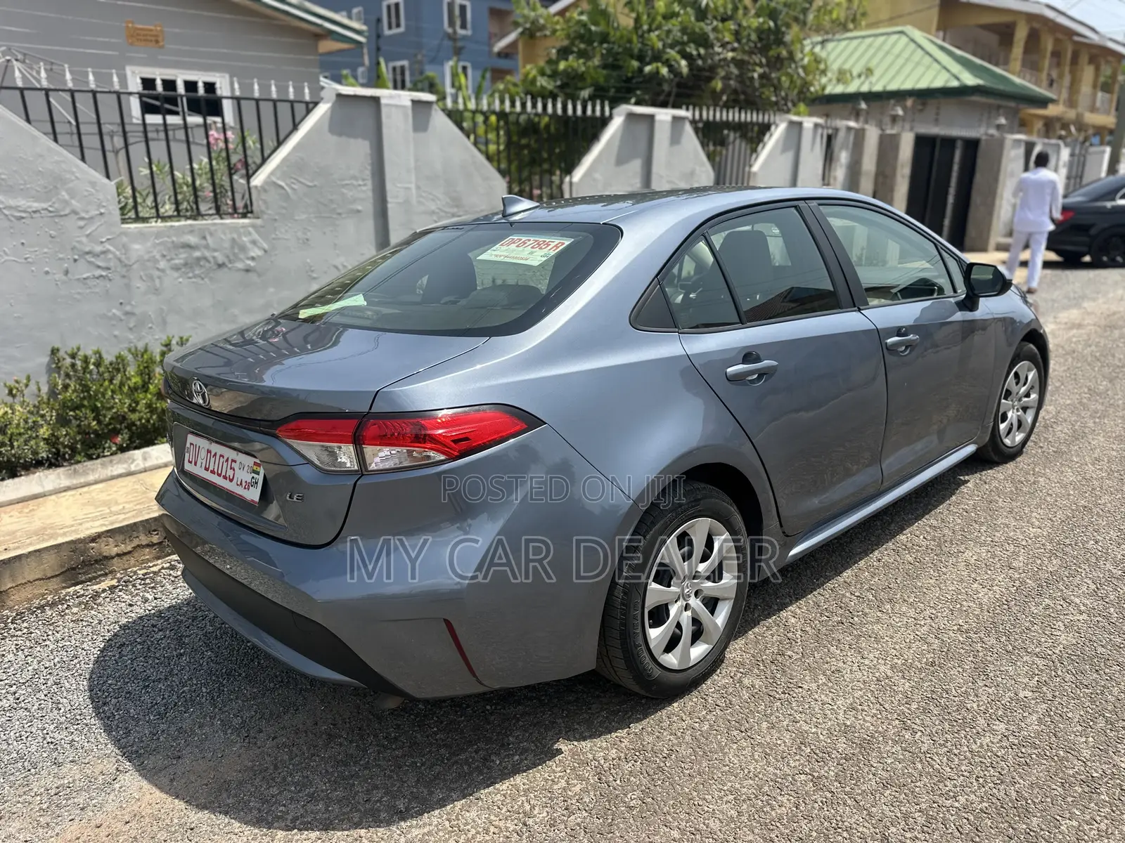 Toyota Corolla LE 2021 Gray