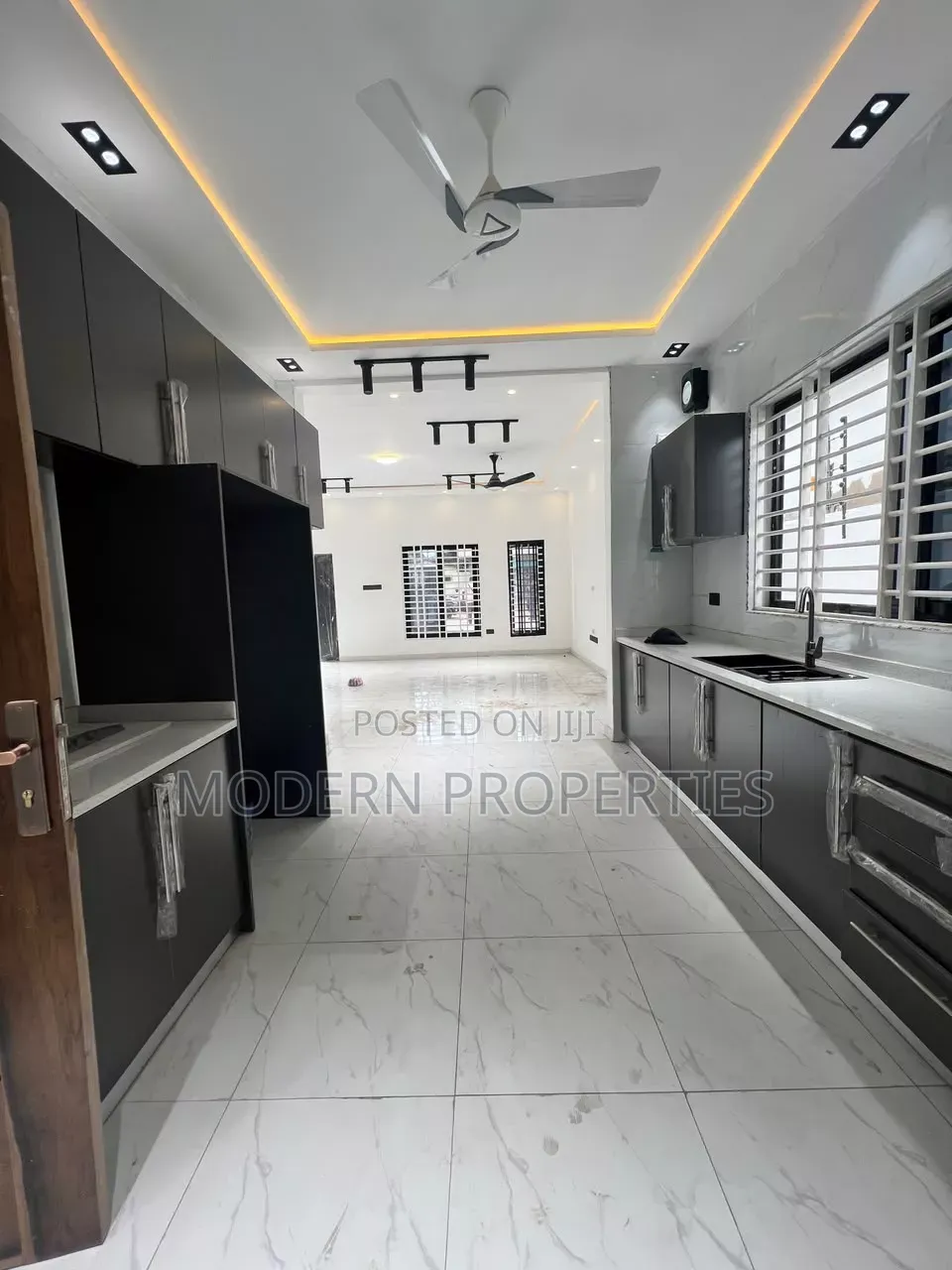 3bdrm House in Modern Properties, Lashibi for sale