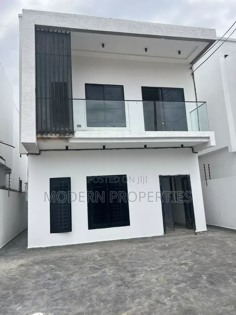 3bdrm House in Modern Properties, Lashibi for sale
