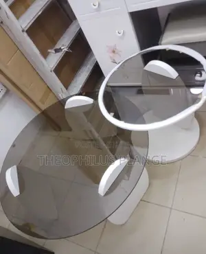 2 Piece Modern Nesting Glass Table / Side Table