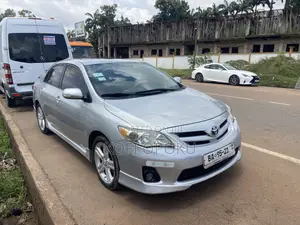 Toyota Corolla 2013 Silver