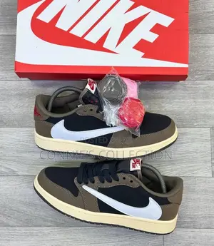 Travis Scott X Air Jordan 1 Low OG "Mocha" Sneakers,