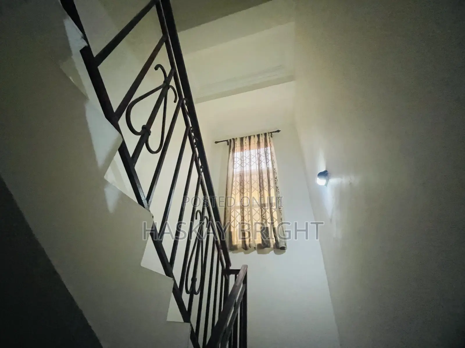 4bdrm House in Ashomang Estate for rent