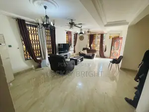 4bdrm House in Ashomang Estate for rent