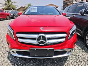 Mercedes-Benz GLA-Class 2017 Red