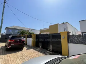 3bdrm House in Kfc, Baatsona Total for rent