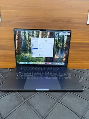 Laptop Apple MacBook Pro 2024 M4 Pro 24GB Apple M4 SSHD (Hybrid) 512GB