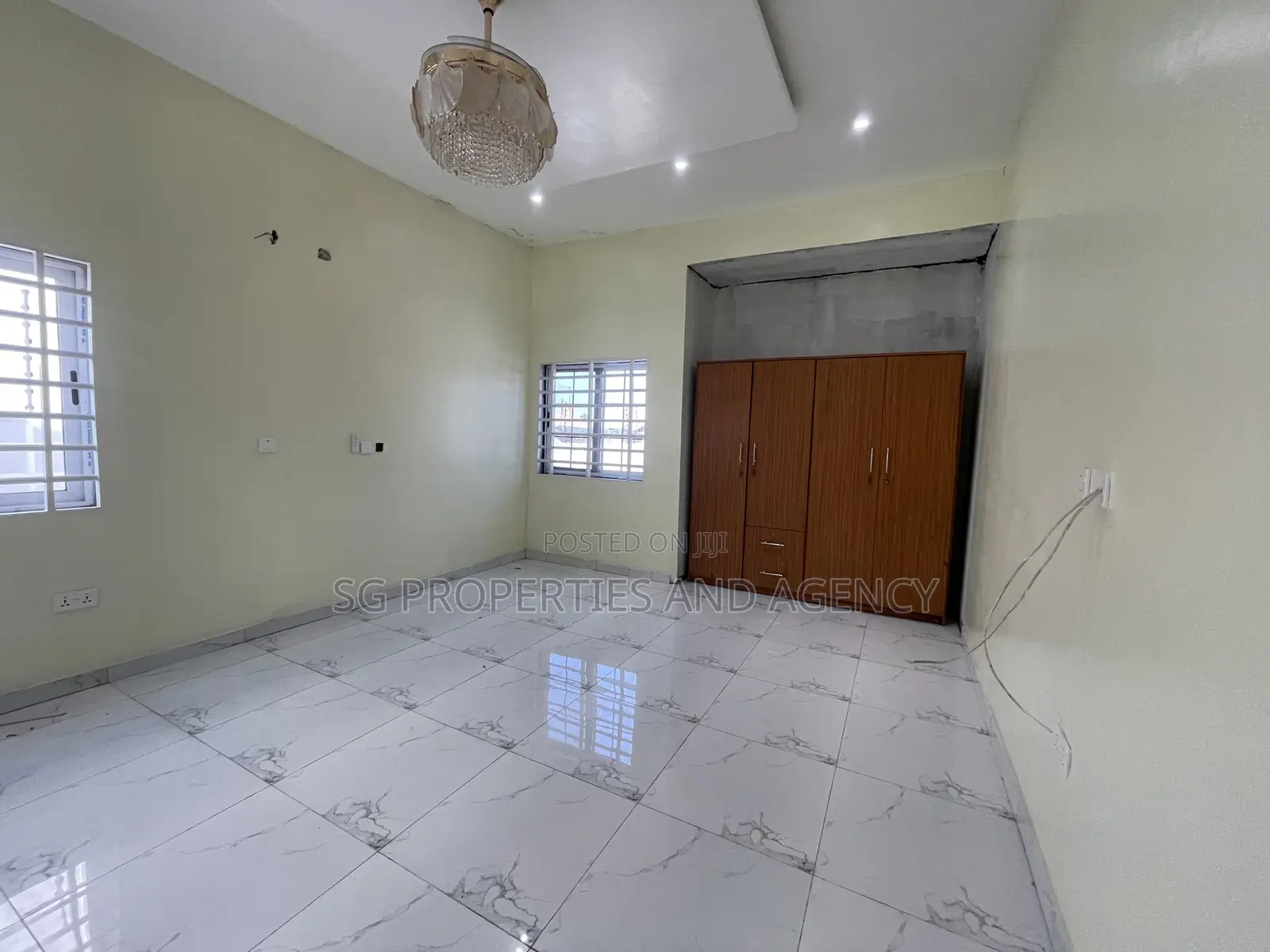 3bdrm House in Kfc, Baatsona Total for rent