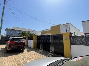 3bdrm House in Kfc, Baatsona Total for rent