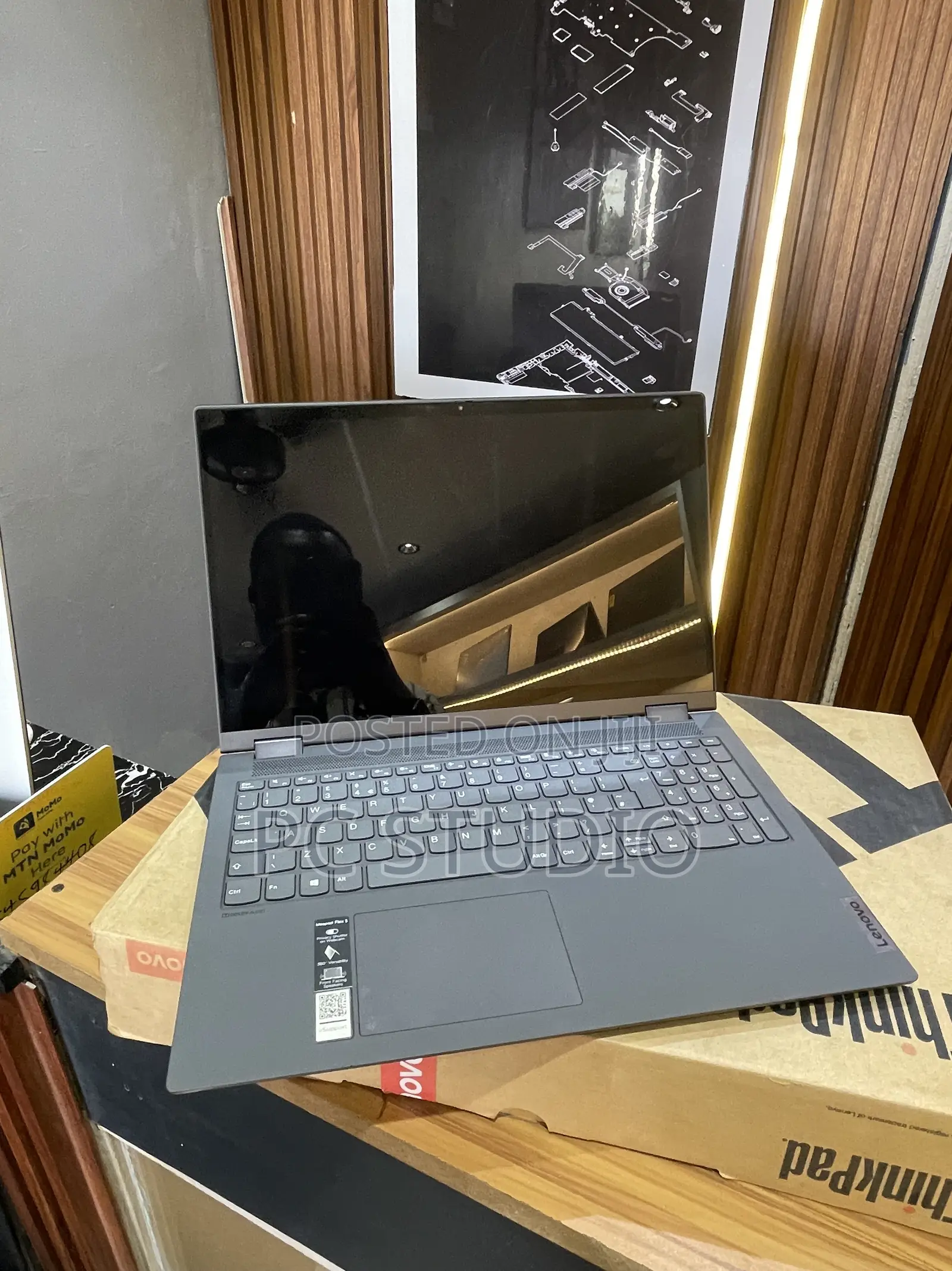 New Laptop Lenovo Flex 5 4GB Intel Core i3 SSD 256GB