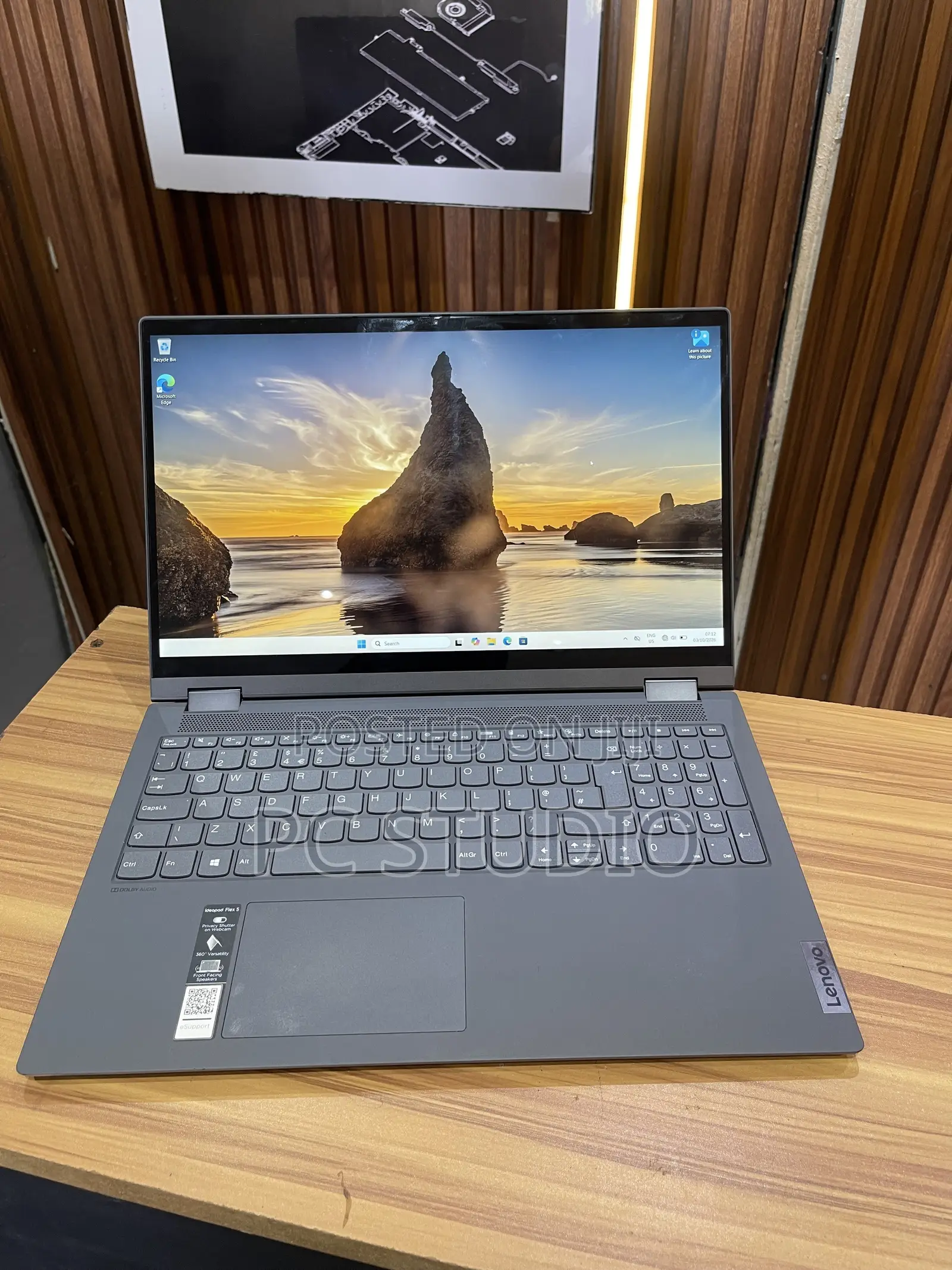 New Laptop Lenovo Flex 5 4GB Intel Core i3 SSD 256GB