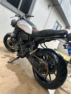 Yamaha XSR700 2018 Silver