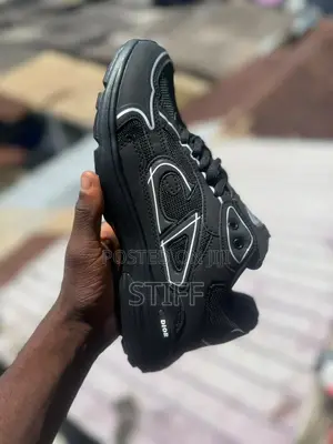 Christian Dior B30