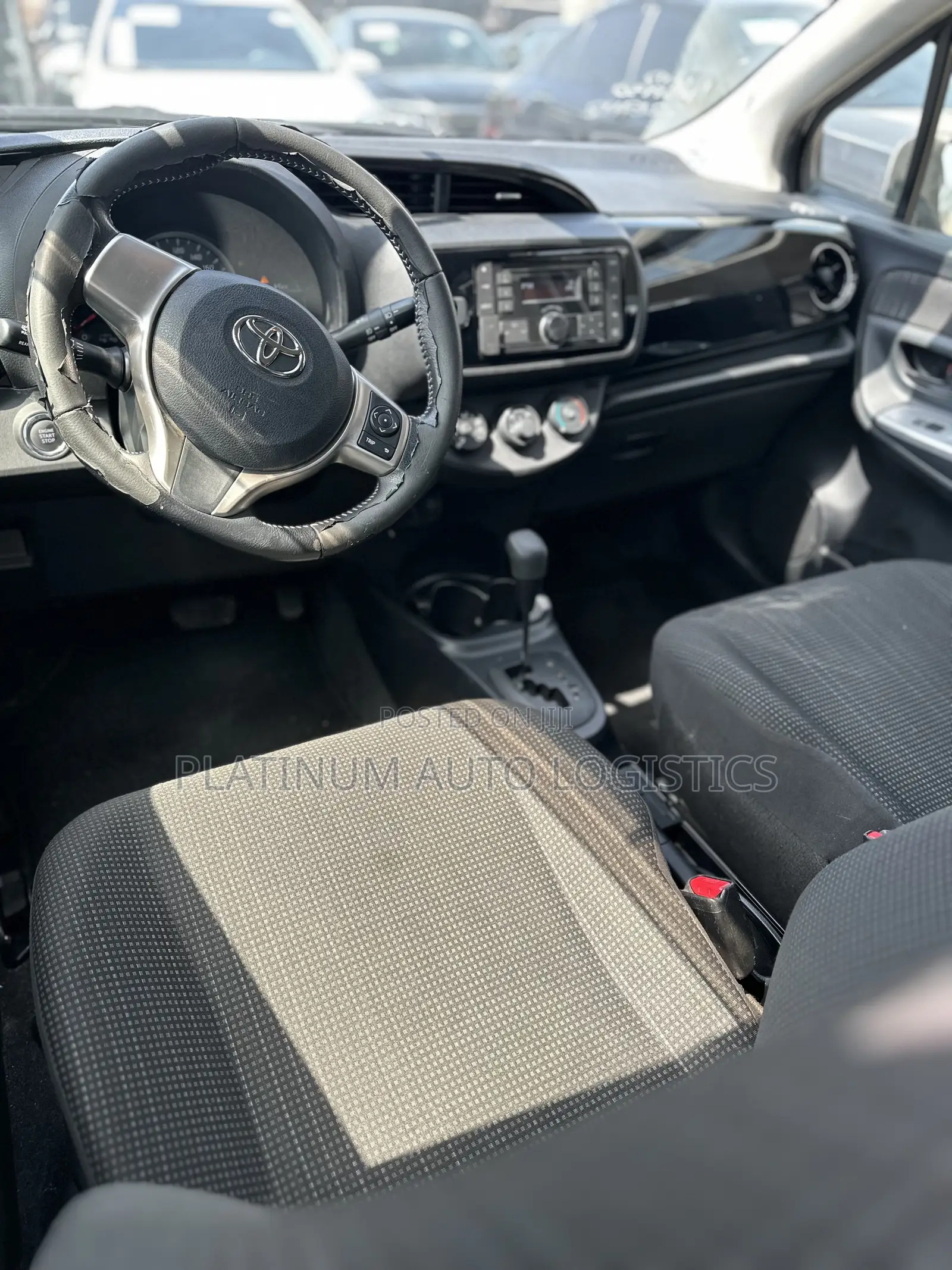 Toyota Vitz 2015