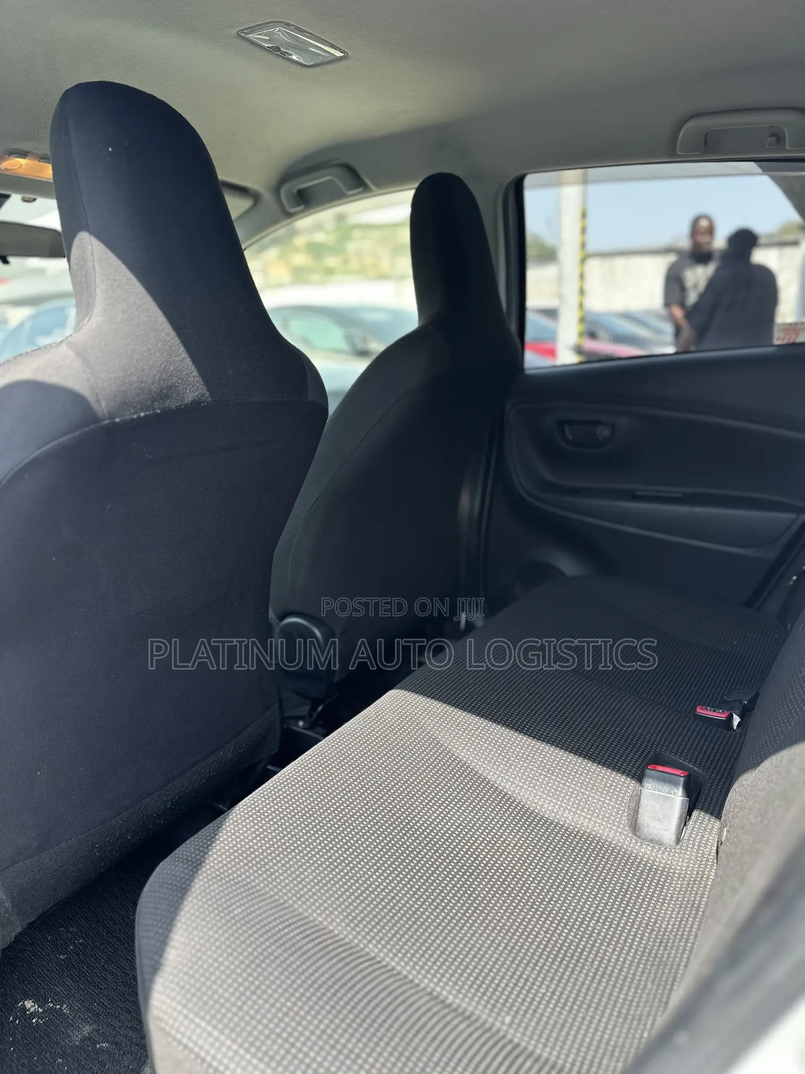 Toyota Vitz 2015