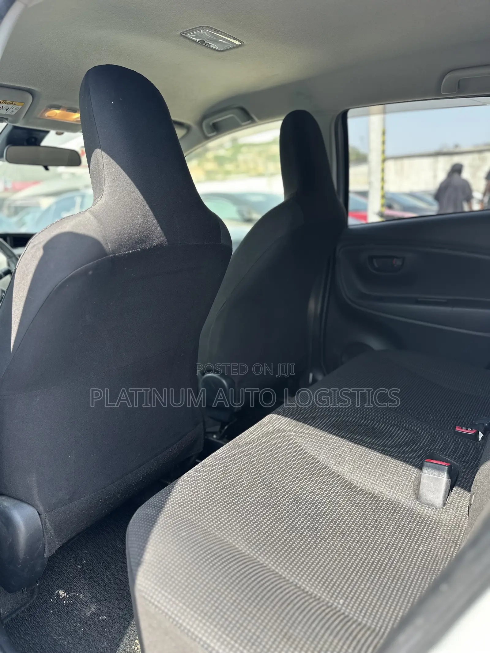Toyota Vitz 2015