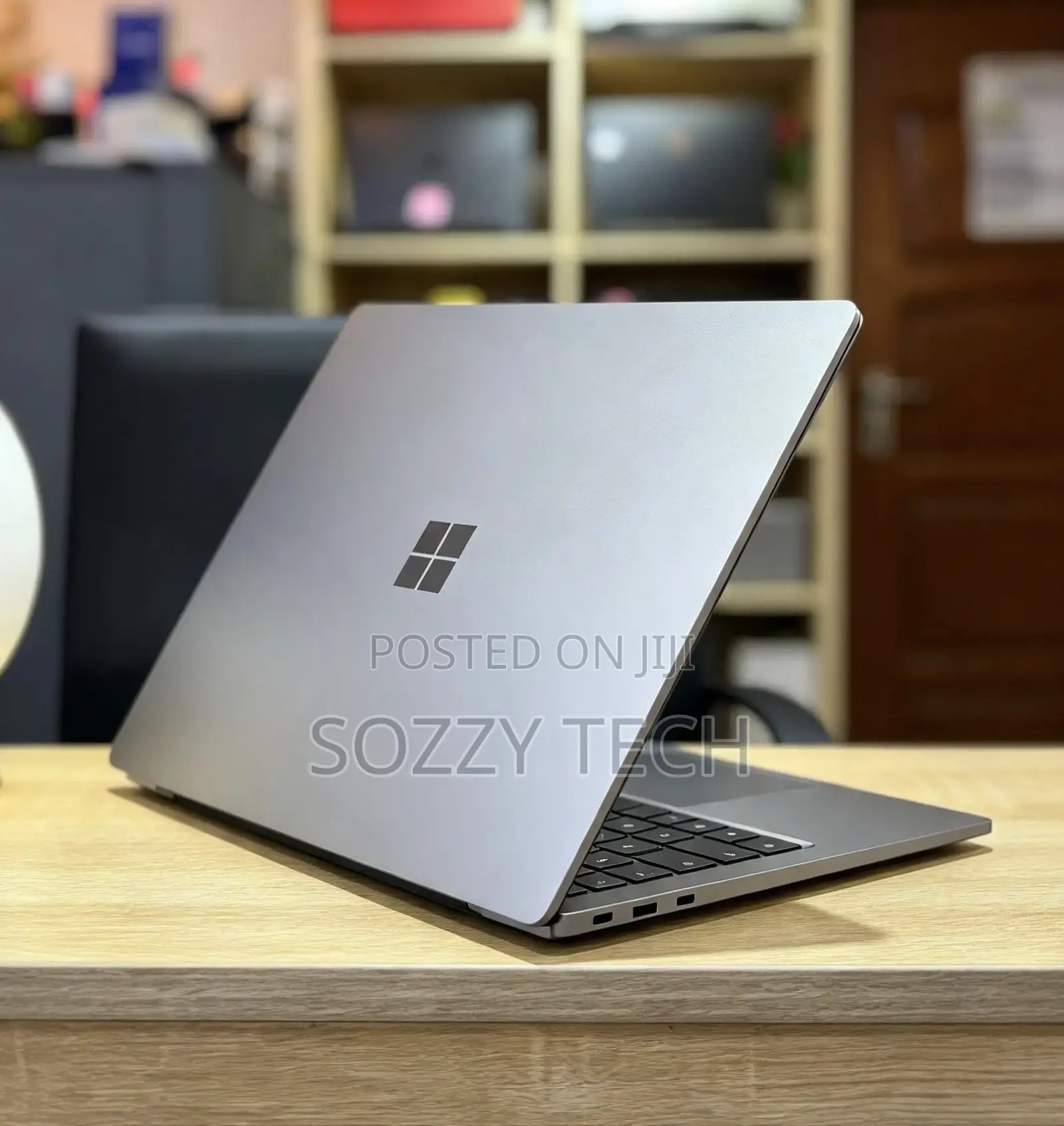 Laptop Microsoft Surface Laptop Go 8GB Intel Core i5 SSD 256GB
