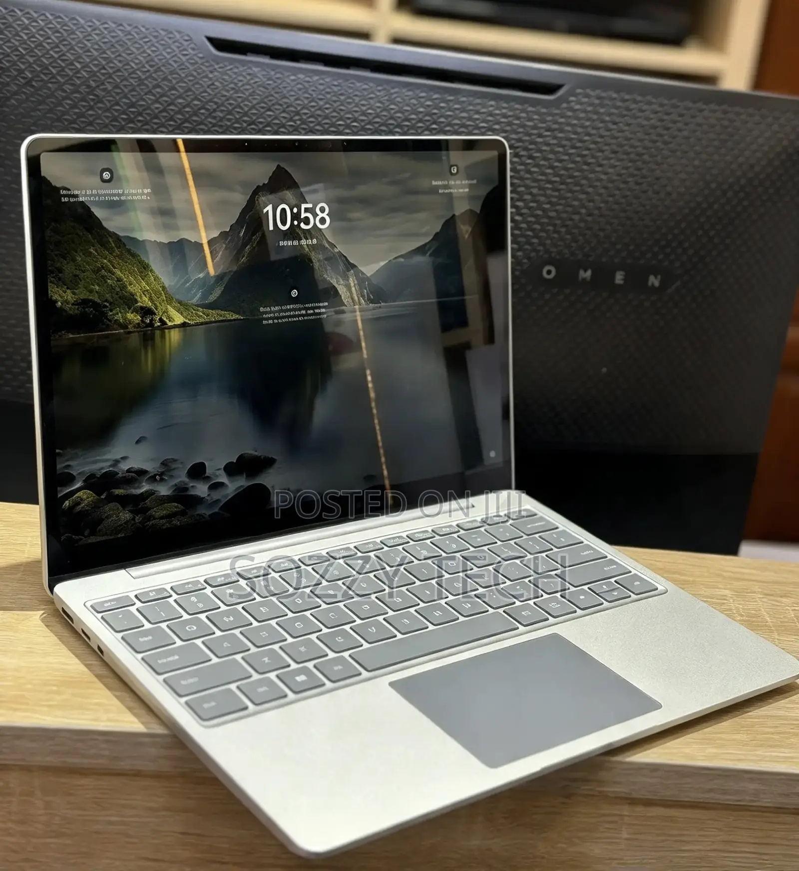 Laptop Microsoft Surface Laptop Go 8GB Intel Core i5 SSD 256GB