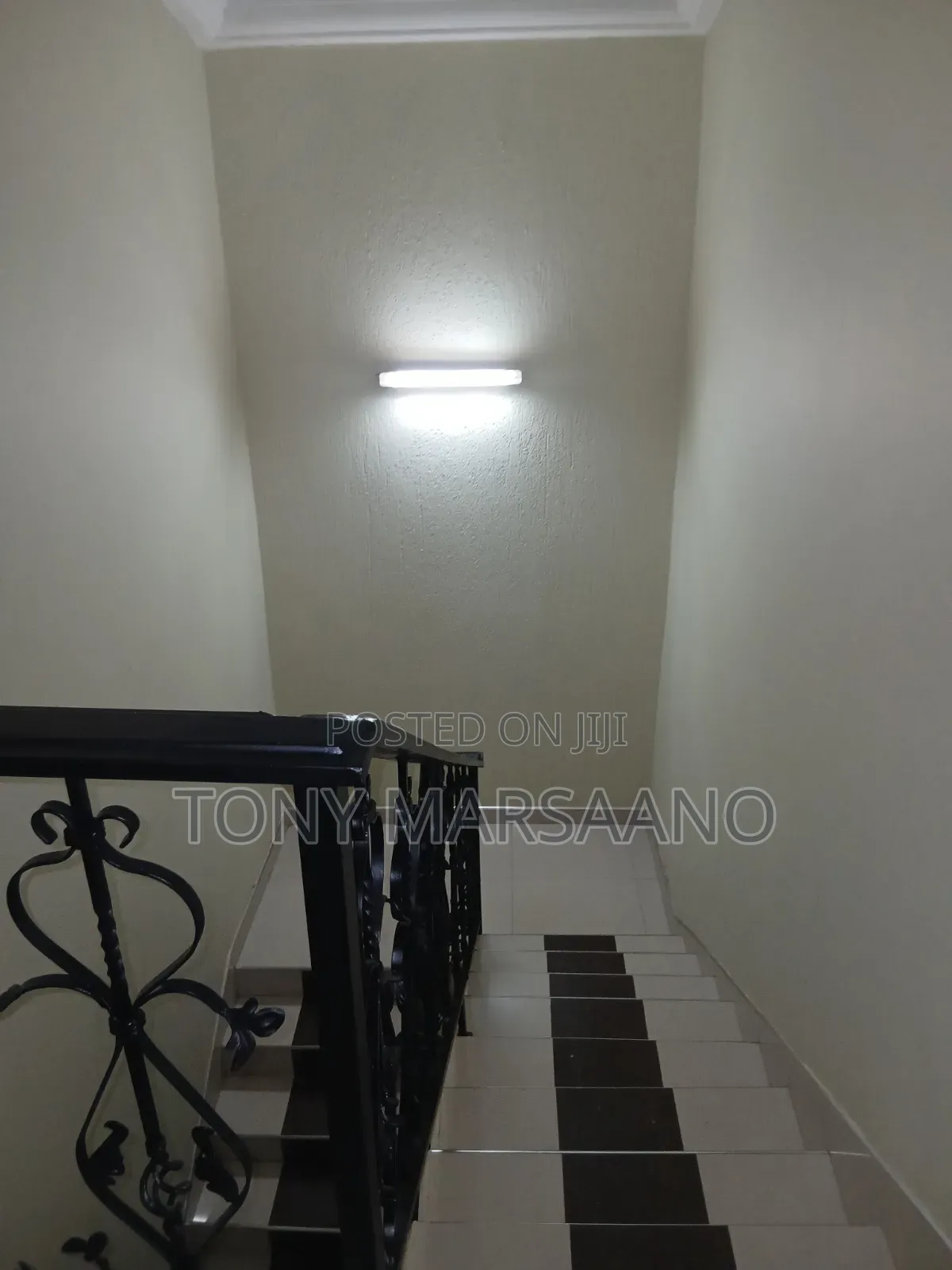 6bdrm House in Westlegon, Villa Victoria Hotel for rent