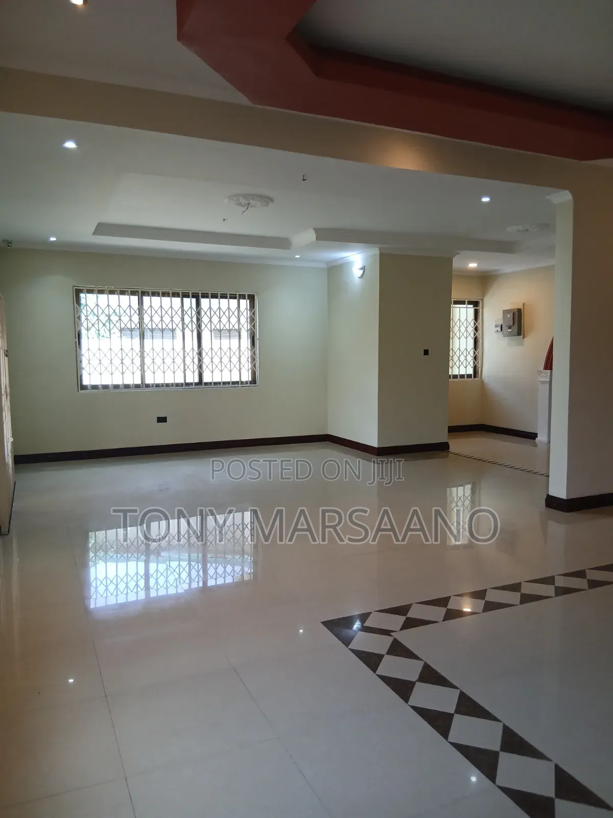 6bdrm House in Westlegon, Villa Victoria Hotel for rent