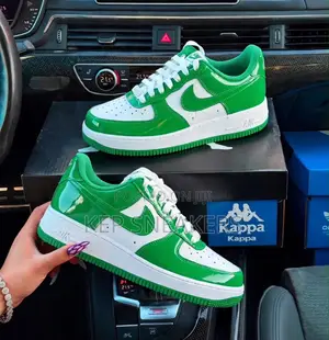 Nike Air Force 1 Low "Kelly Green"
