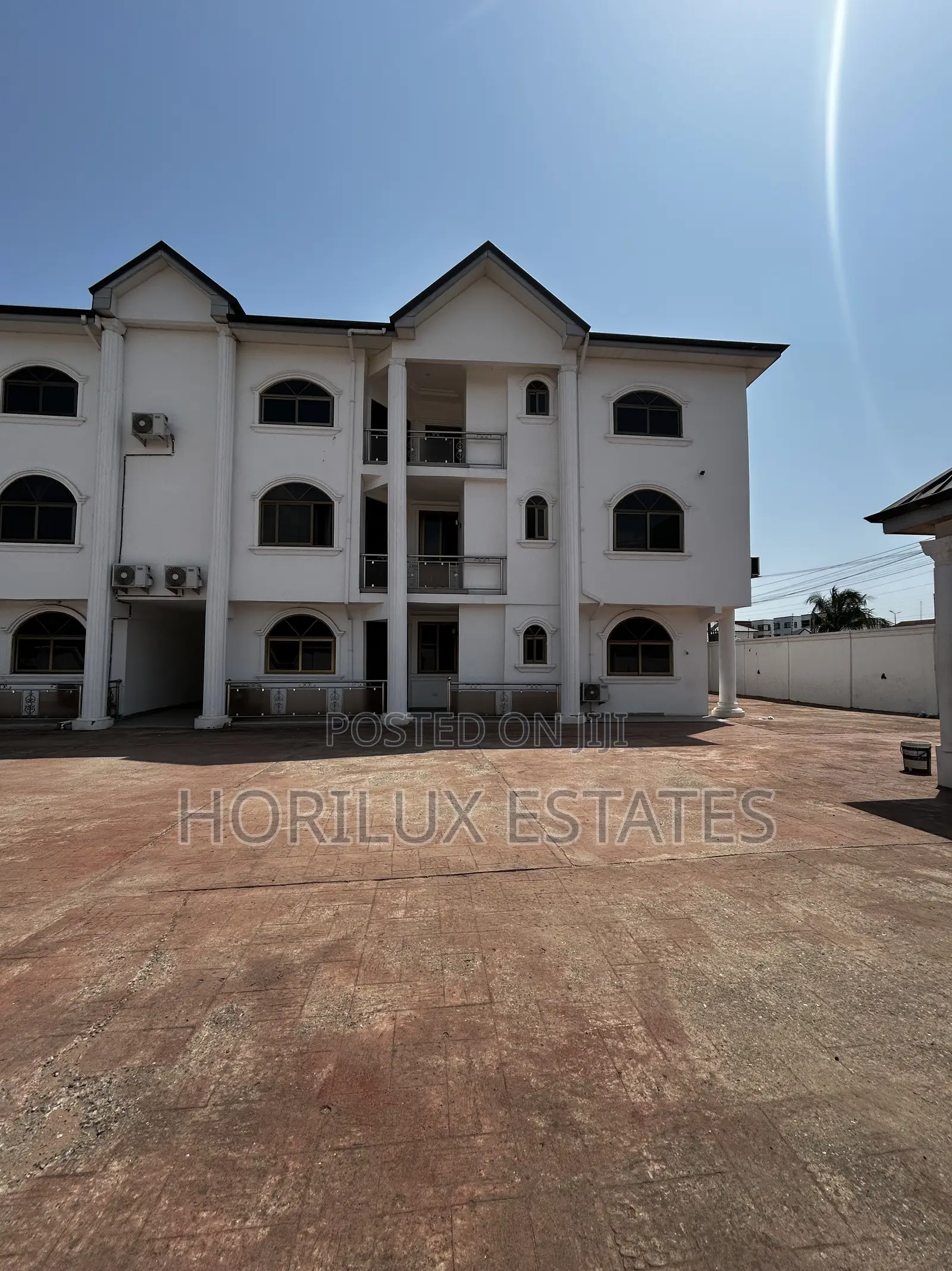 3bdrm Apartment in East Legon Not Far for rent