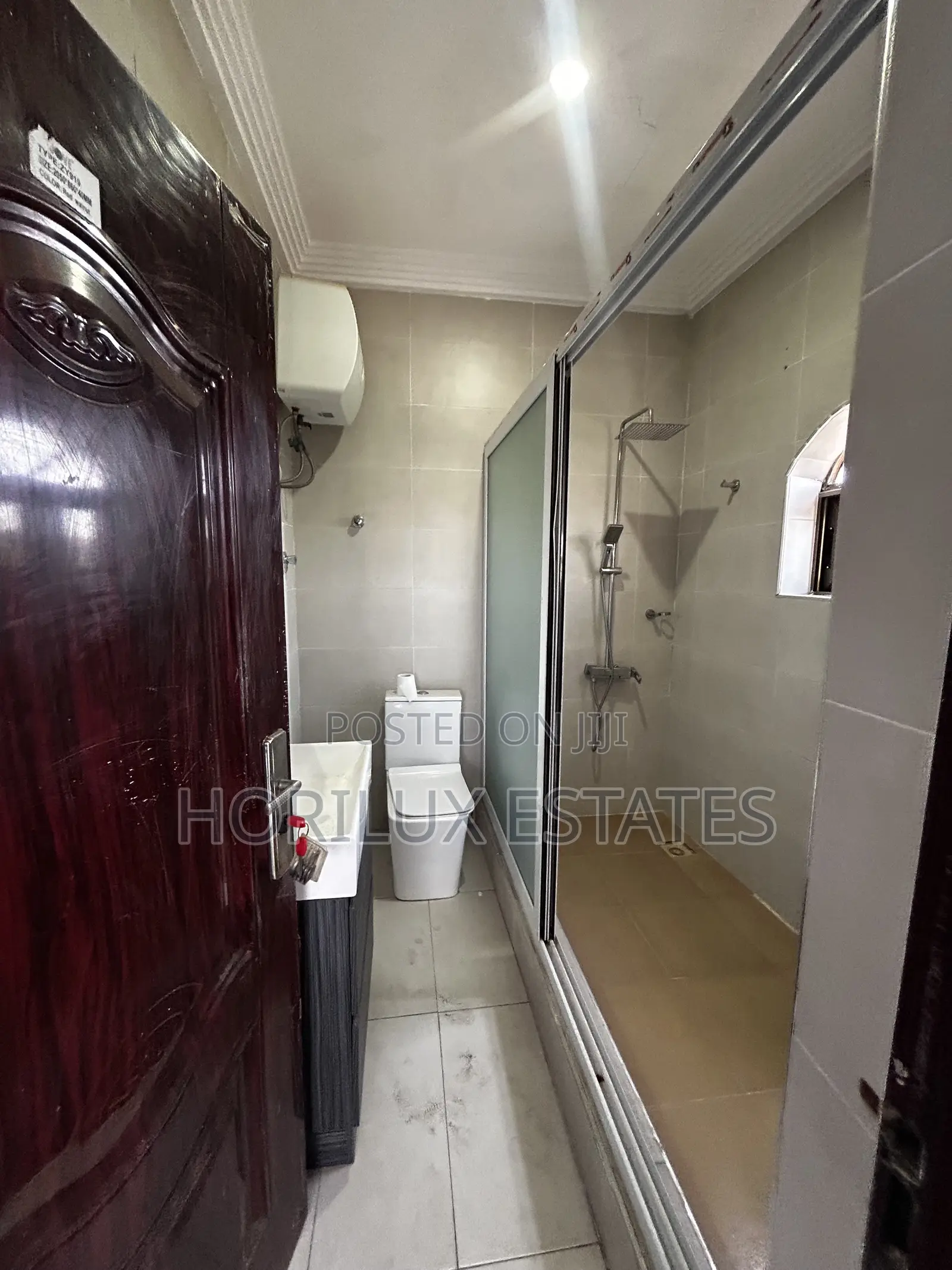 3bdrm Apartment in East Legon Not Far for rent