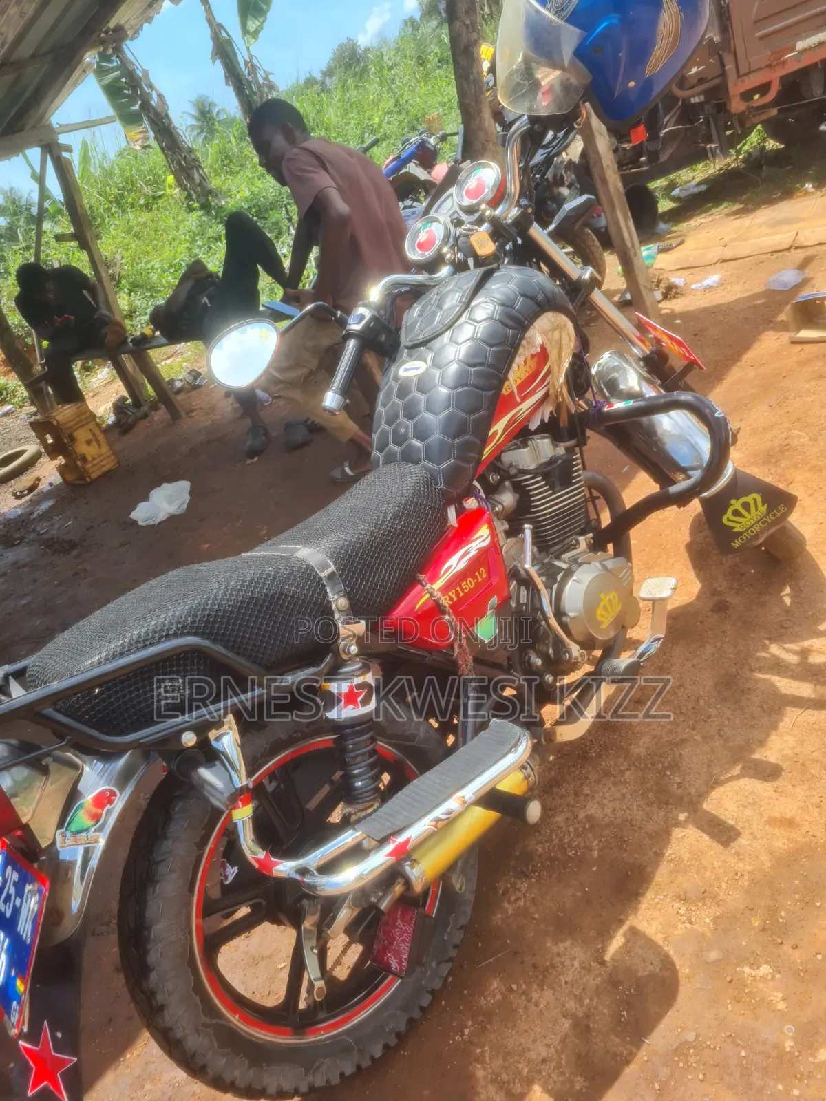 Royal Motorcycle 2025 Red