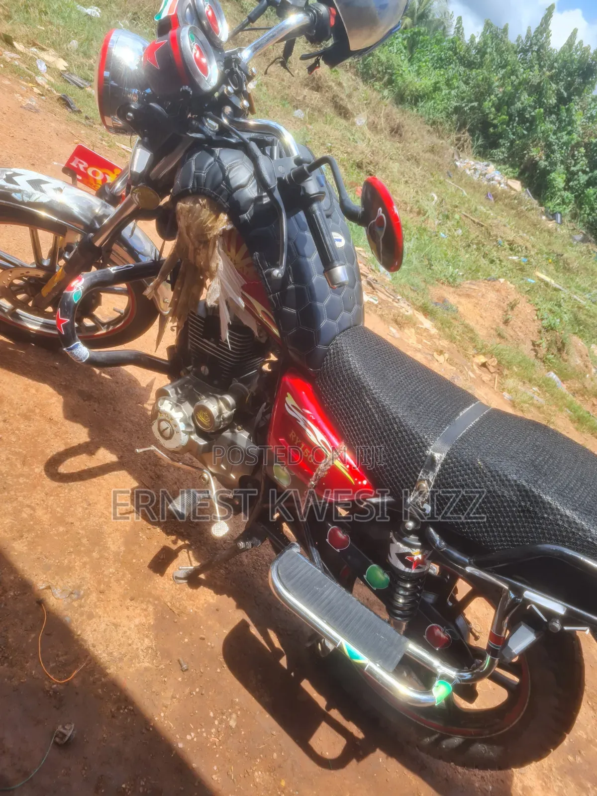 Royal Motorcycle 2025 Red