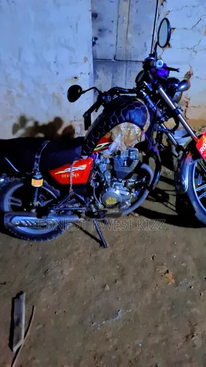 Royal Motorcycle 2025 Red