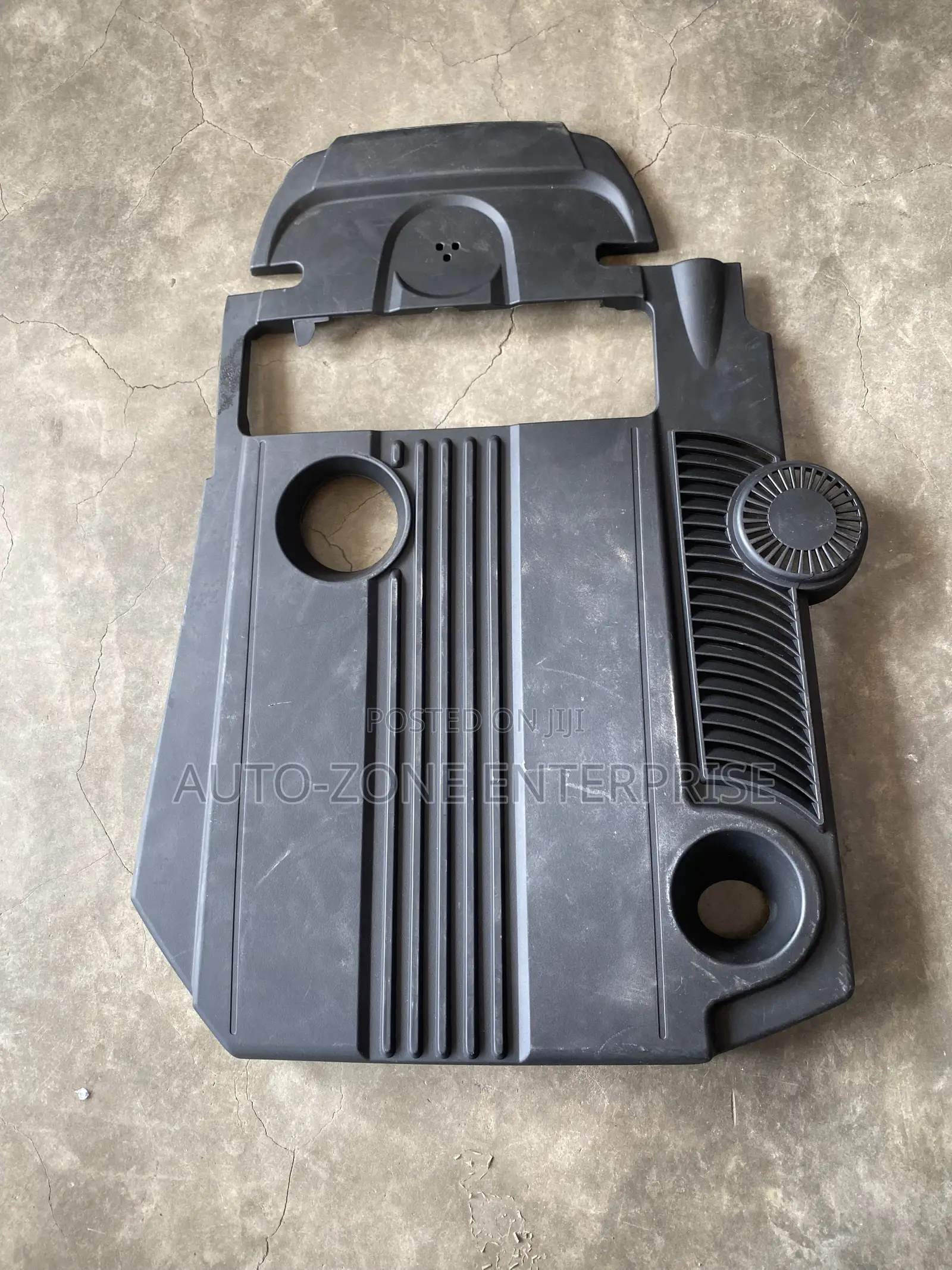 Mercedes Benz Engine Cover/Top Engine Cover