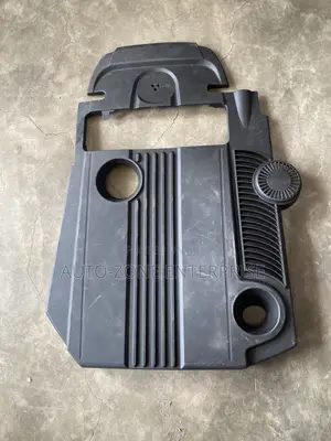 Mercedes Benz Engine Cover/Top Engine Cover