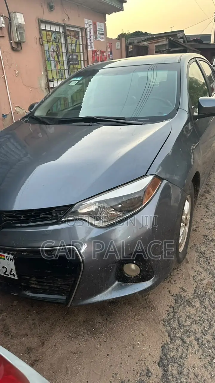 Toyota Corolla S 4dr Sedan (1.8L 4cyl CVT) 2015 Gray