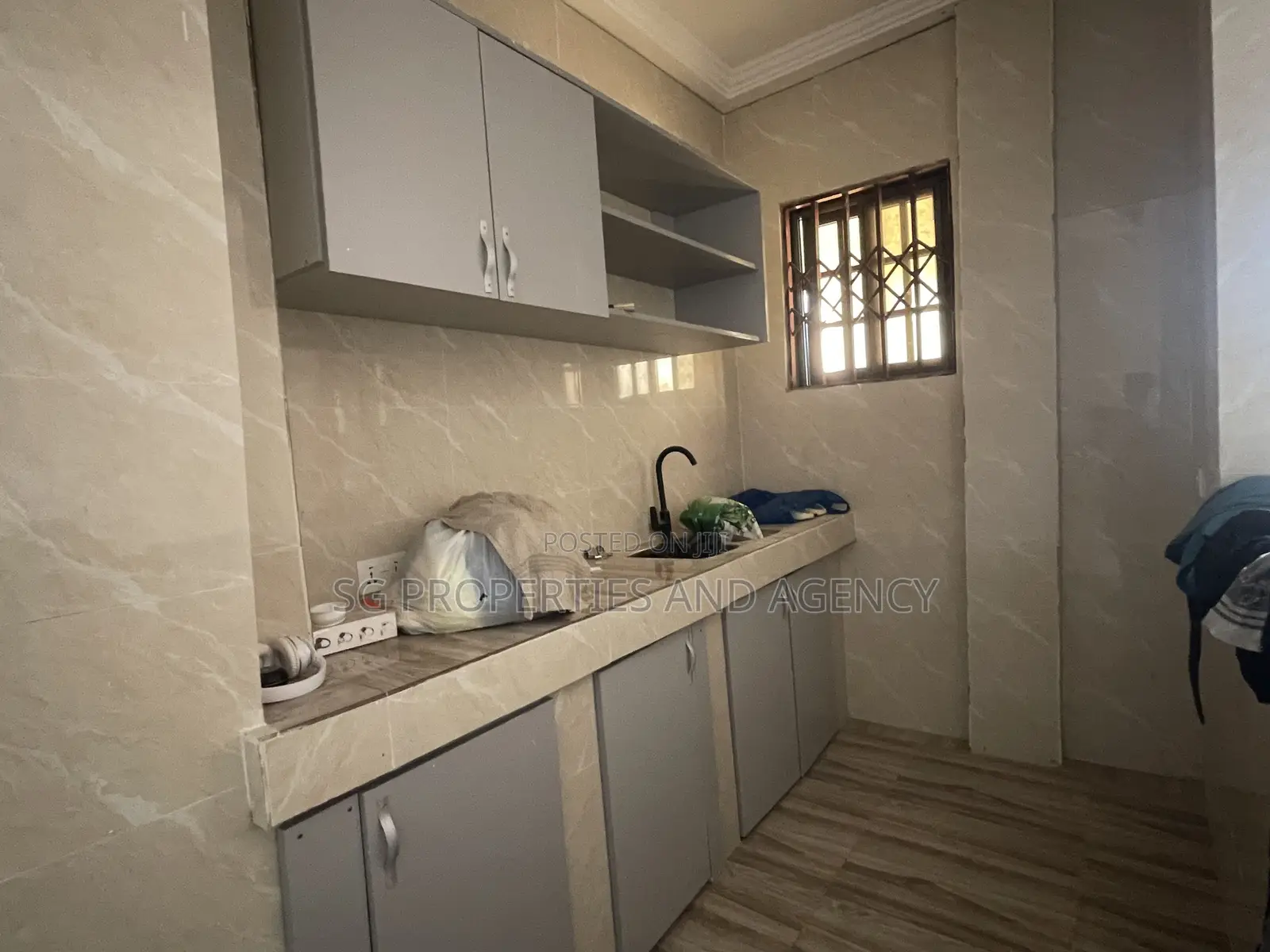 1bdrm Apartment in Lashibi, Sakumono for rent