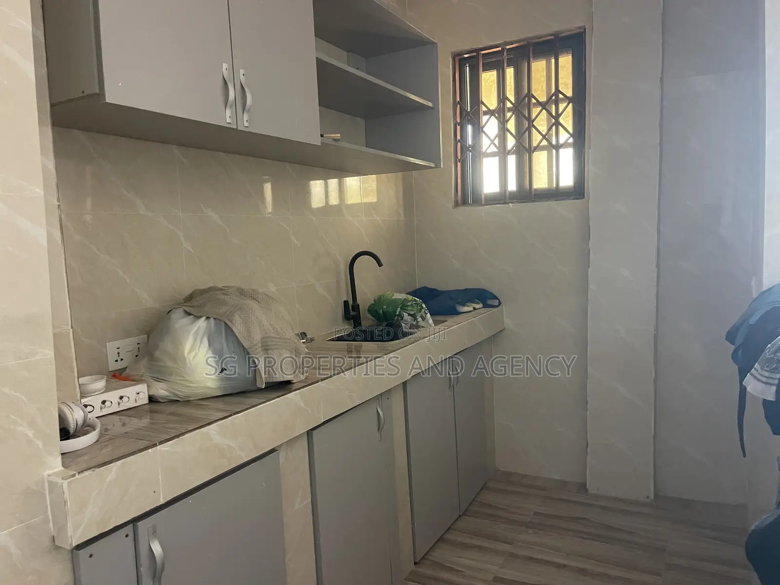 1bdrm Apartment in Lashibi, Sakumono for rent