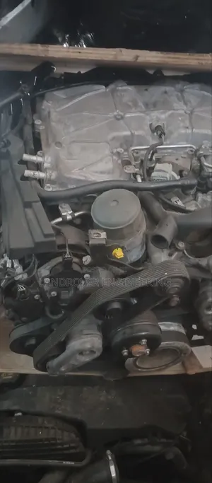 Land Rover Genuine Home Used Engine & Transmission