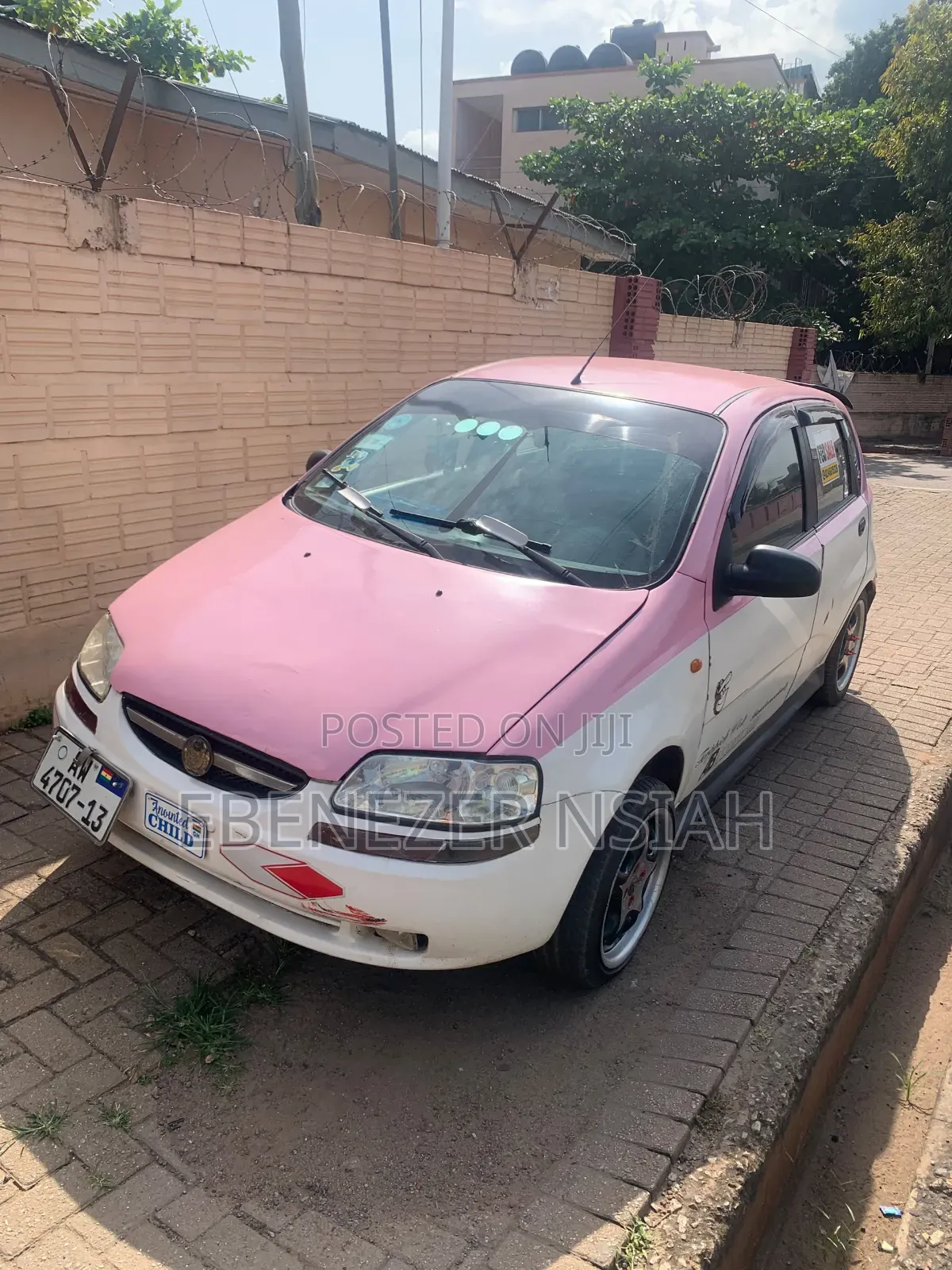 Chevrolet Aveo 1.4 Hatchback 3dr 2011 Pink