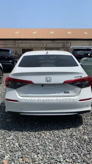 Honda Civic 2024 White